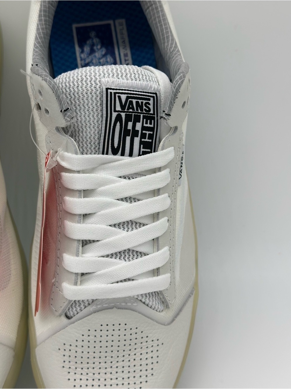 Vans Men’s White Low-Top Sneakers with Translucent Yellow Sole - Picture 5 of 11